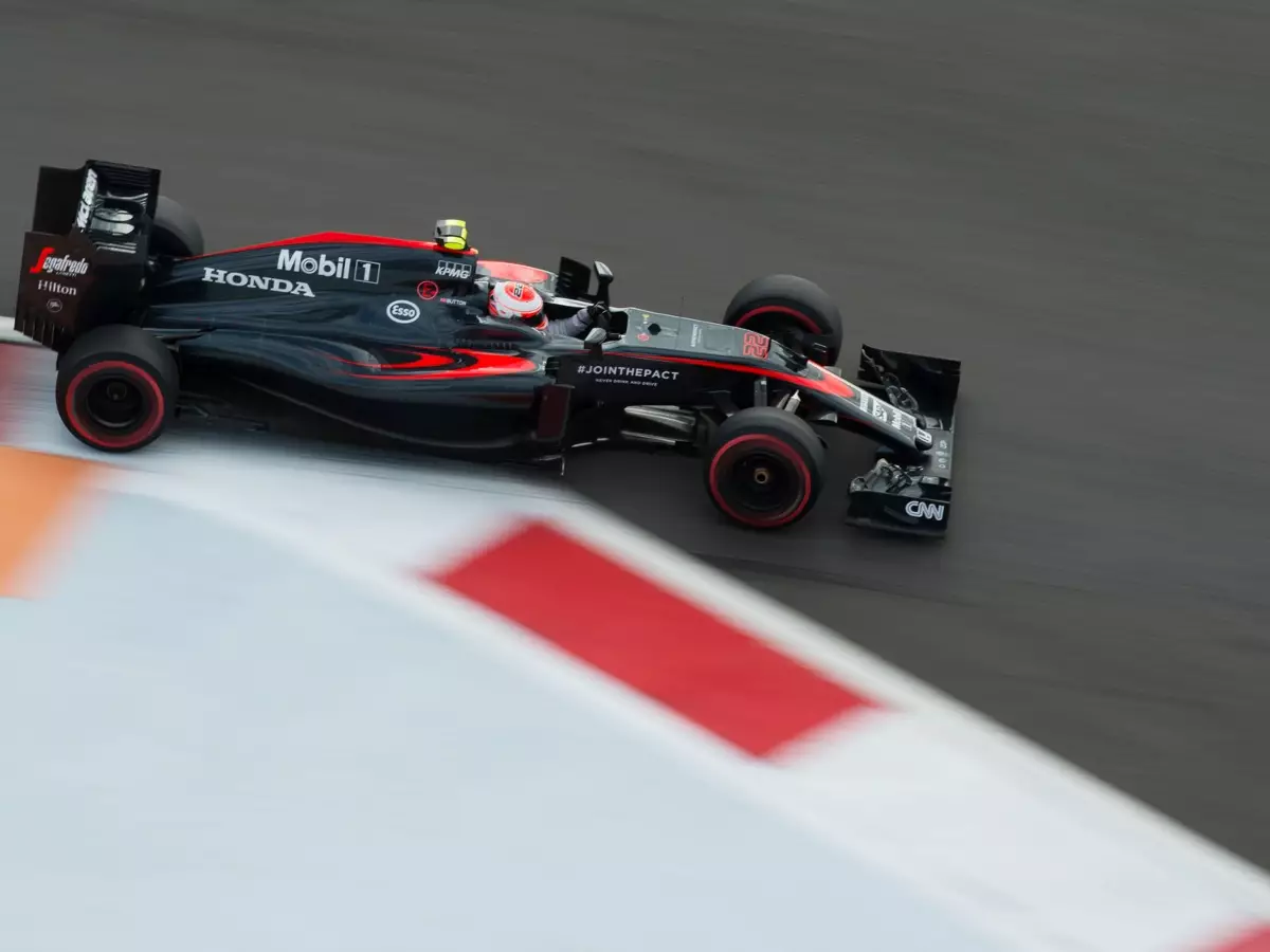 Foto zur News: Button nach bester Qualifying-Leistung: "Rennen wird hart"