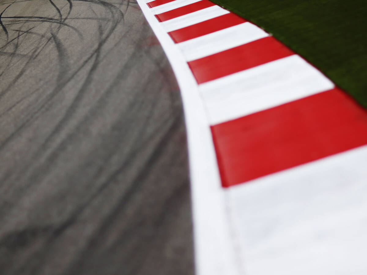 Foto zur News: FIA plant verschärfte Randsteine: "Wir wollen abschrecken"