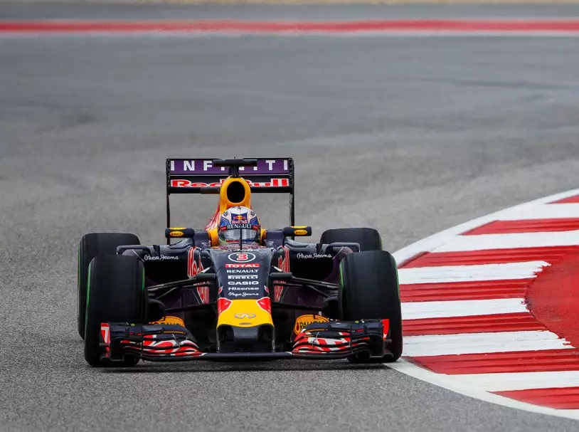 Daniel Ricciardo Foto zur News: Red Bull muss lange Gerade in Mexiko fürchten