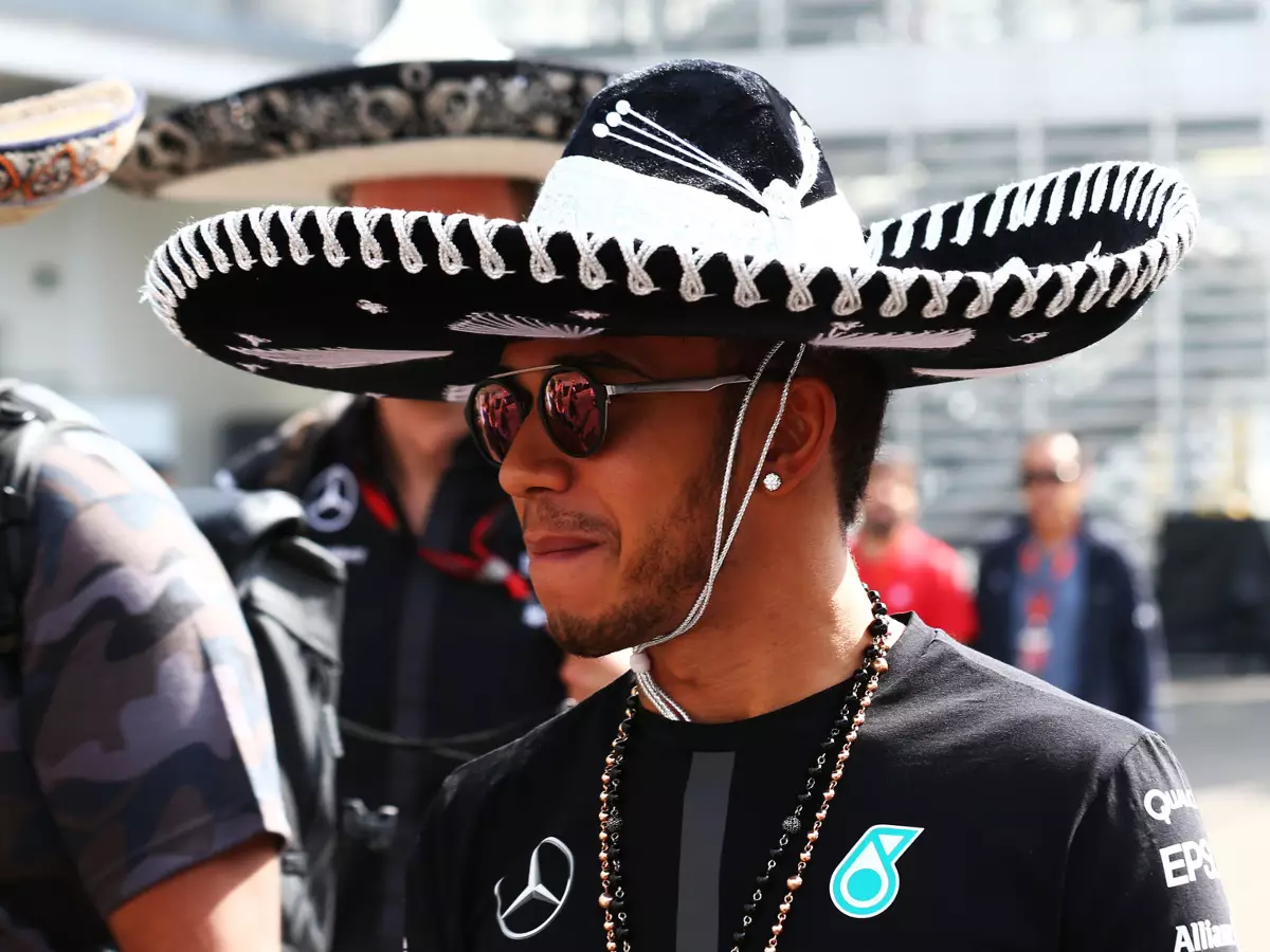 Lewis Hamilton Foto zur News: Nach Kontroverse in Austin: Hamilton sieht keinen Redebedarf