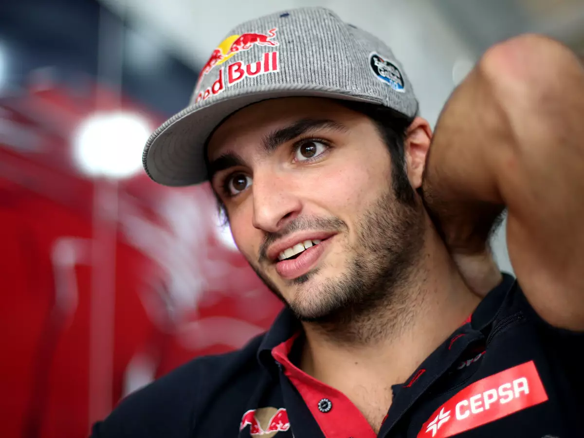 Carlos Sainz Foto zur News: Ex-Formel-1-Arzt: Sainz kein Held, sondern "einfach dämlich"