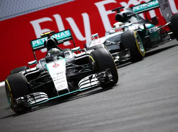 Foto zur News: Hamilton legt nach: Mercedes wollte Rosberg-Sieg in Mexiko