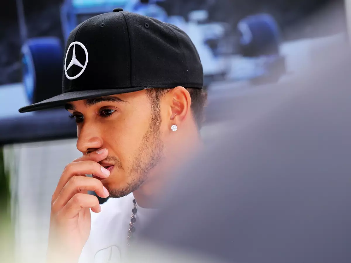 Foto zur News: Lewis Hamilton hat Fieber: Brasilien-Anreise erst am Mittwoch