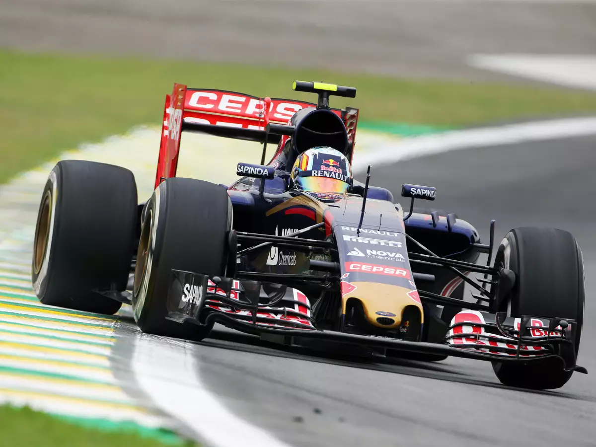 Carlos Sainz Foto zur News: Carlos Sainz: Liebeserklärung an Interlagos