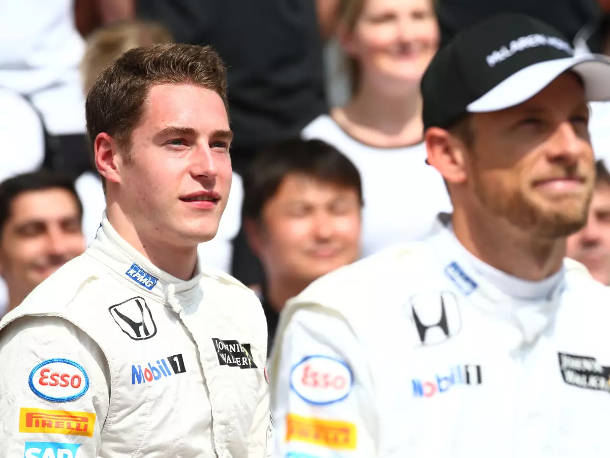 Stoffel Vandoorne, Jenson Button Foto zur News: McLaren-Junioren: Droht Vandoorne Magnussen-Schicksal?
