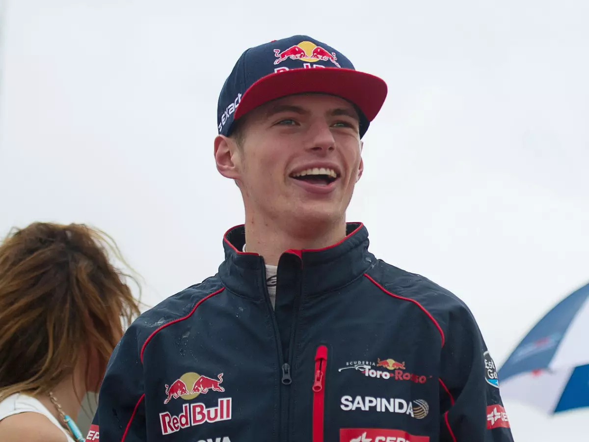 Max Verstappen Foto zur News: Räikkönen: Normal, dass Ferrari auf Max Verstappen schaut