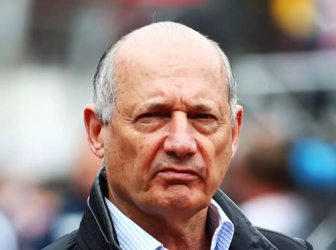 Ron Dennis Foto zur News: McLaren-Boss Ron Dennis wehrt sich gegen Kritiker