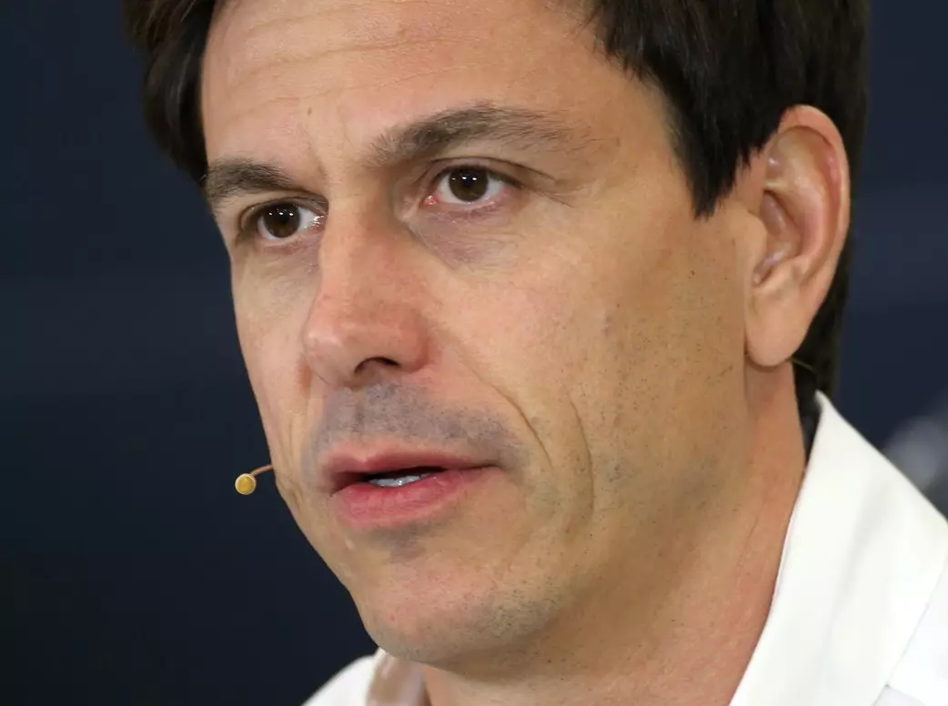 Foto zur News: Toto Wolff: Mercedes muss den McLaren-Fehler vermeiden!