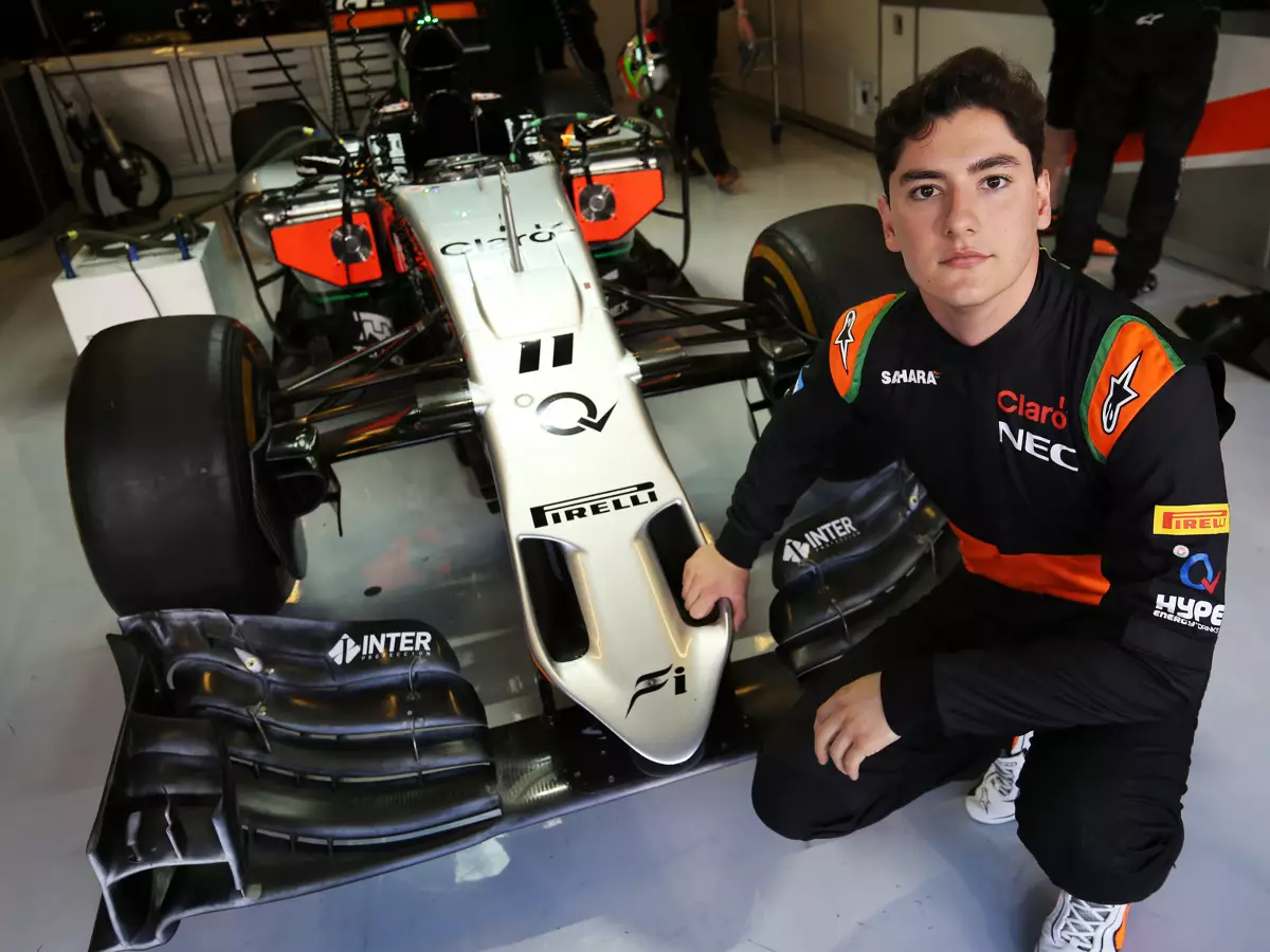 Foto zur News: Force India: Robert Fernley verteidigt Celis-Testtage