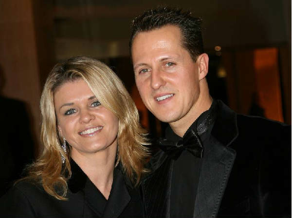 Foto zur News: Schumacher-Familie dankt Unterstützern