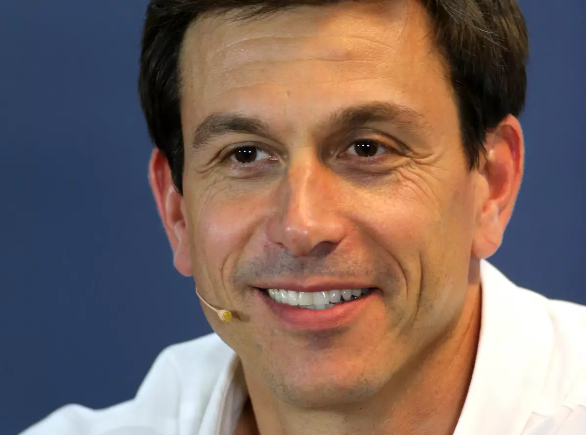 Foto zur News: Toto Wolff: 2016 "wichtiges Jahr" für Wehrlein und Ocon