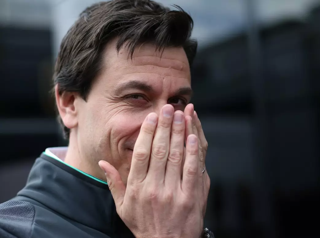 Toto Wolff Foto zur News: Red-Bull-Sticheleien: Toto Wolff gelassen, aber gewarnt