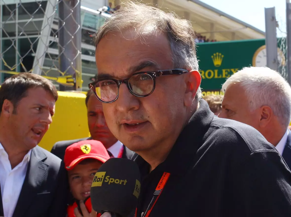 Foto zur News: Marchionne mahnt: Ecclestone muss Nachfolge regeln