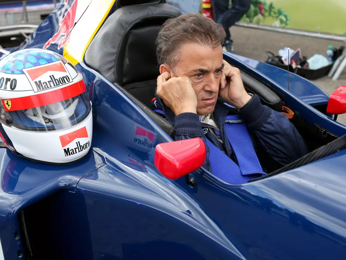 Foto zur News: Jean Alesi fordert: Noch weniger Funk!