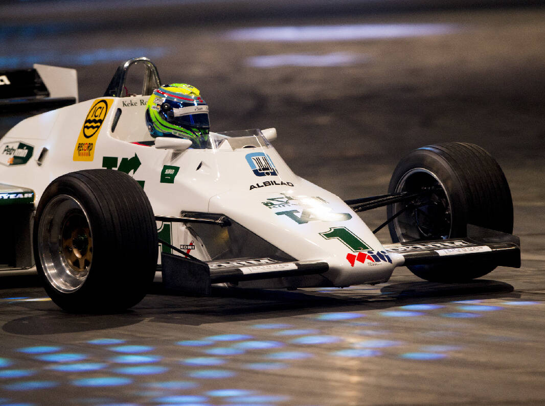 Foto zur News: Einmal Sennas erstes Formel-1-Auto fahren...