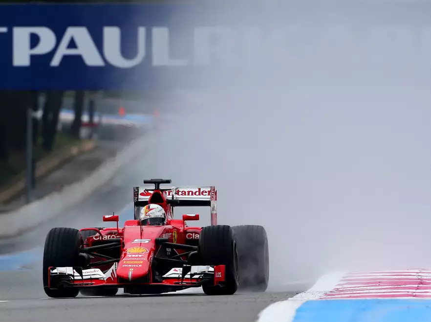 Sebastian Vettel Foto zur News: Formel-1-Reifentest in Le Castellet: Vettel toppt die Tabelle