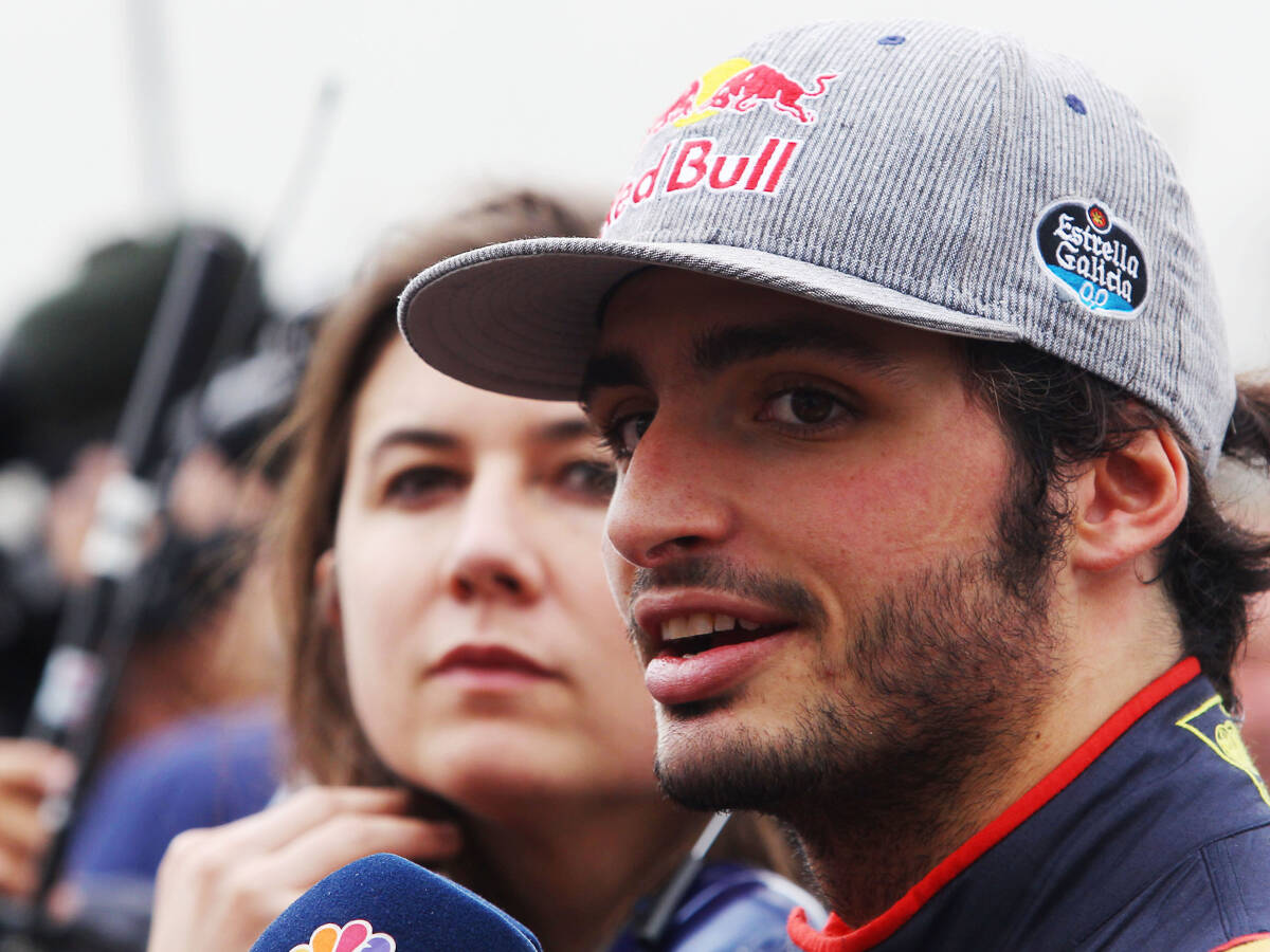 Foto zur News: Sainz vorsichtig: Toro Rosso 2016 nicht stärker als Red Bull