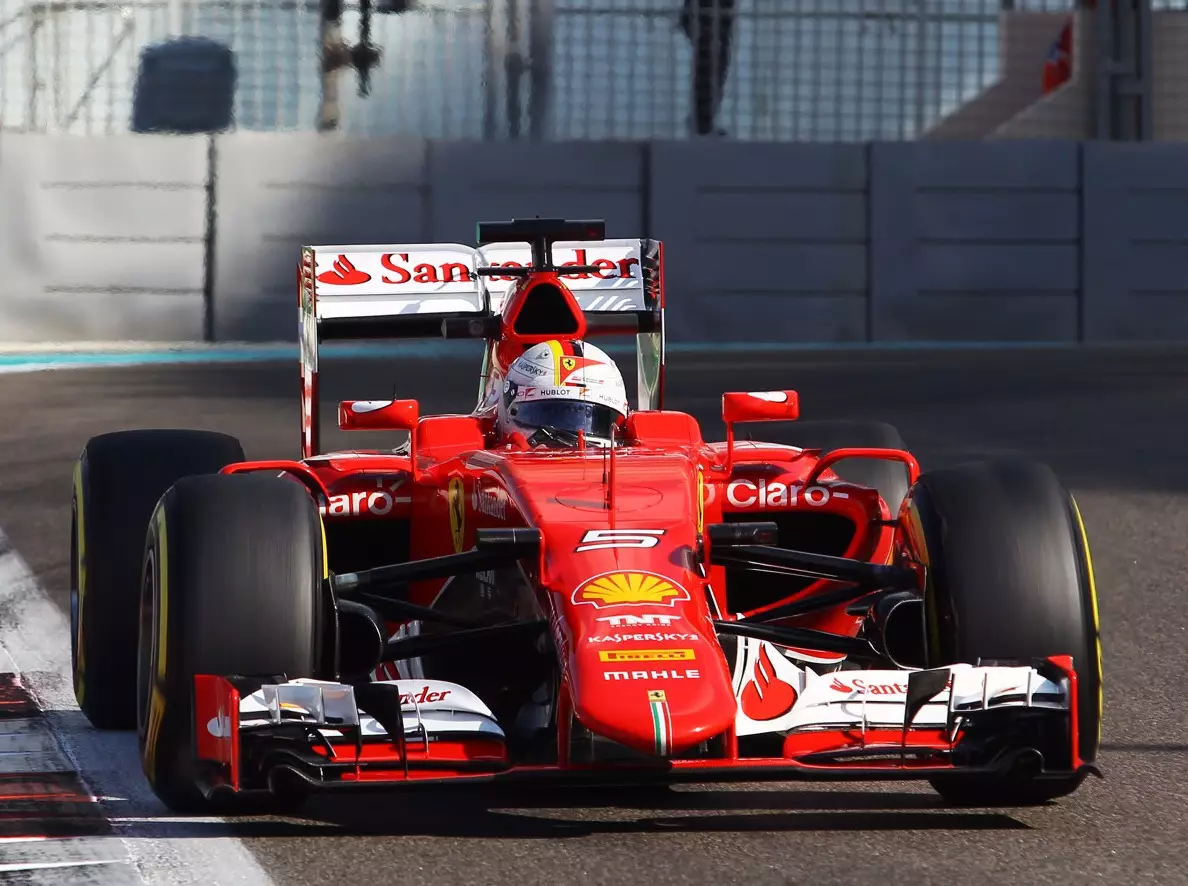 Foto zur News: Sebastian Vettel: Dominanz von Mercedes nimmt die Spannung