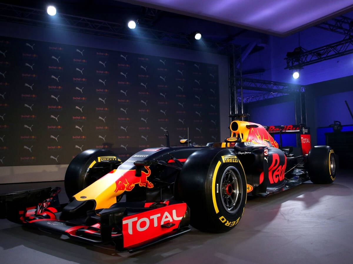 Foto zur News: Red Bull: Ab Sommer volle Konzentration auf 2017?