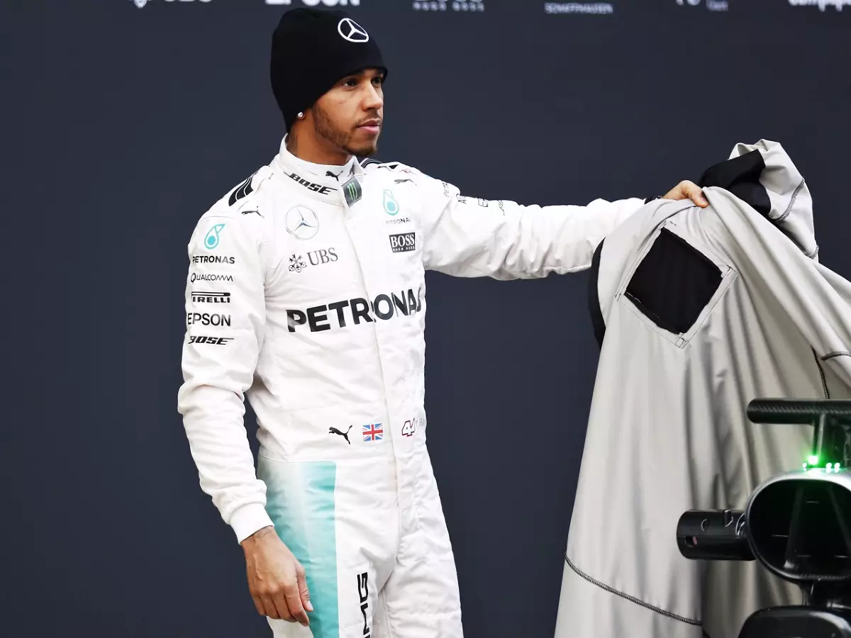 Foto zur News: Erste Hamilton-Kampfansage: "Kann zum Glück noch fahren"