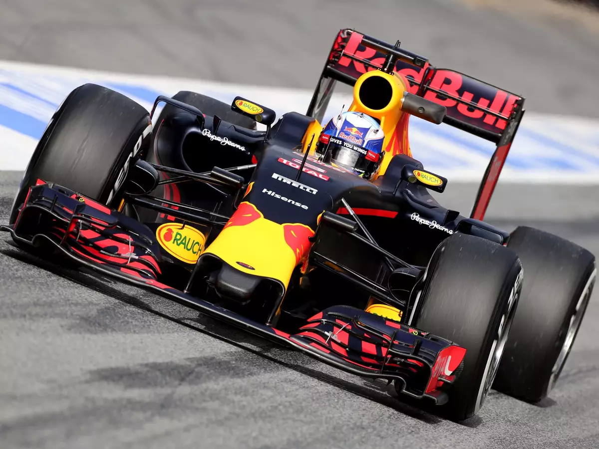 Daniel Ricciardo Foto zur News: Red Bull: Designer wären für anderen Motor bereit gewesen