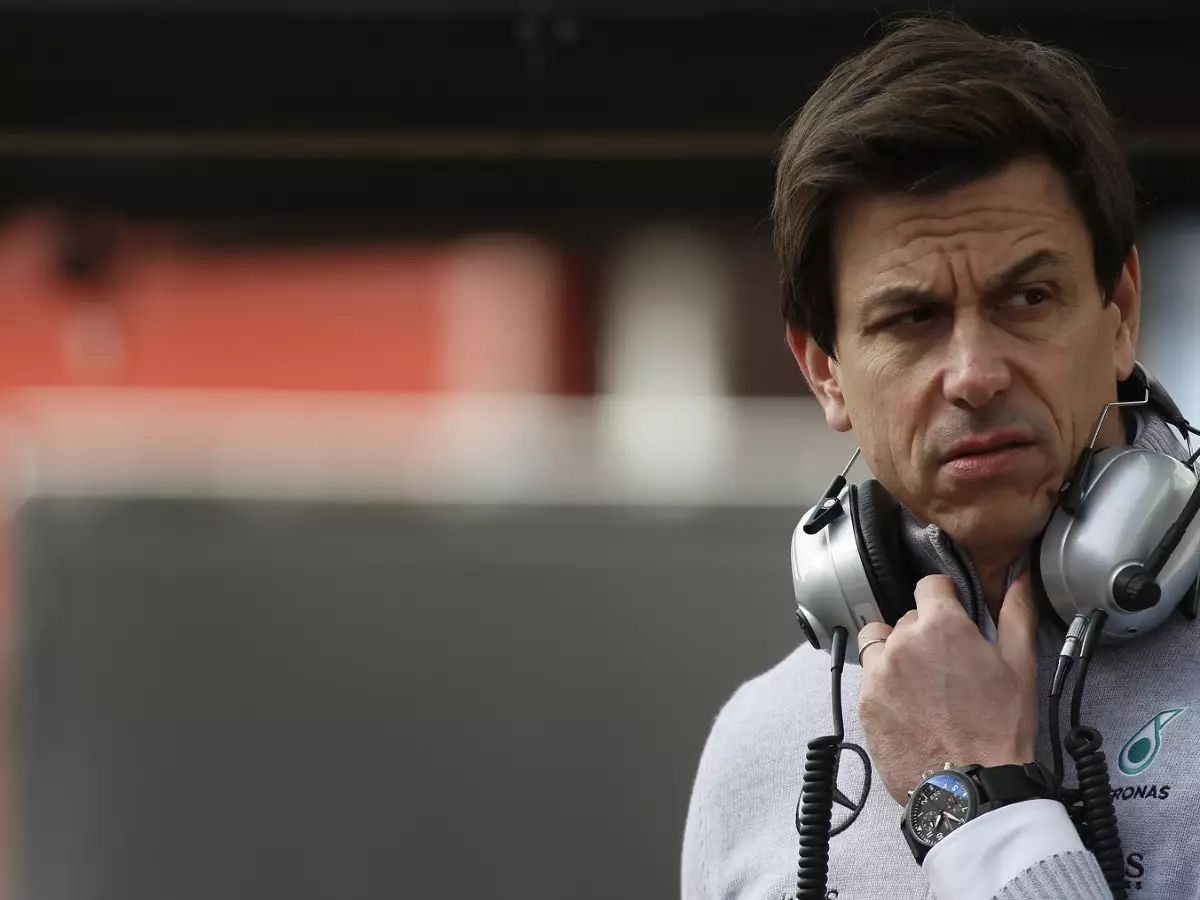 Foto zur News: Toto Wolff kritisiert Meeting-Termin: "Super geplant..."