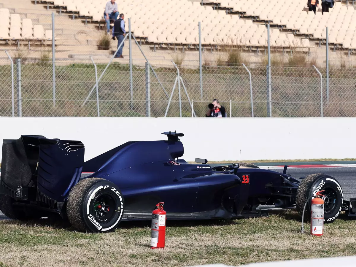 Max Verstappen Foto zur News: Toro Rosso: Bonusmeilen mit einem "Übergangsauto"