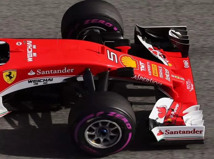 Sebastian Vettel Foto zur News: Neuer "Gummi-Paragraf": Formel 1 dadurch unberechenbar?