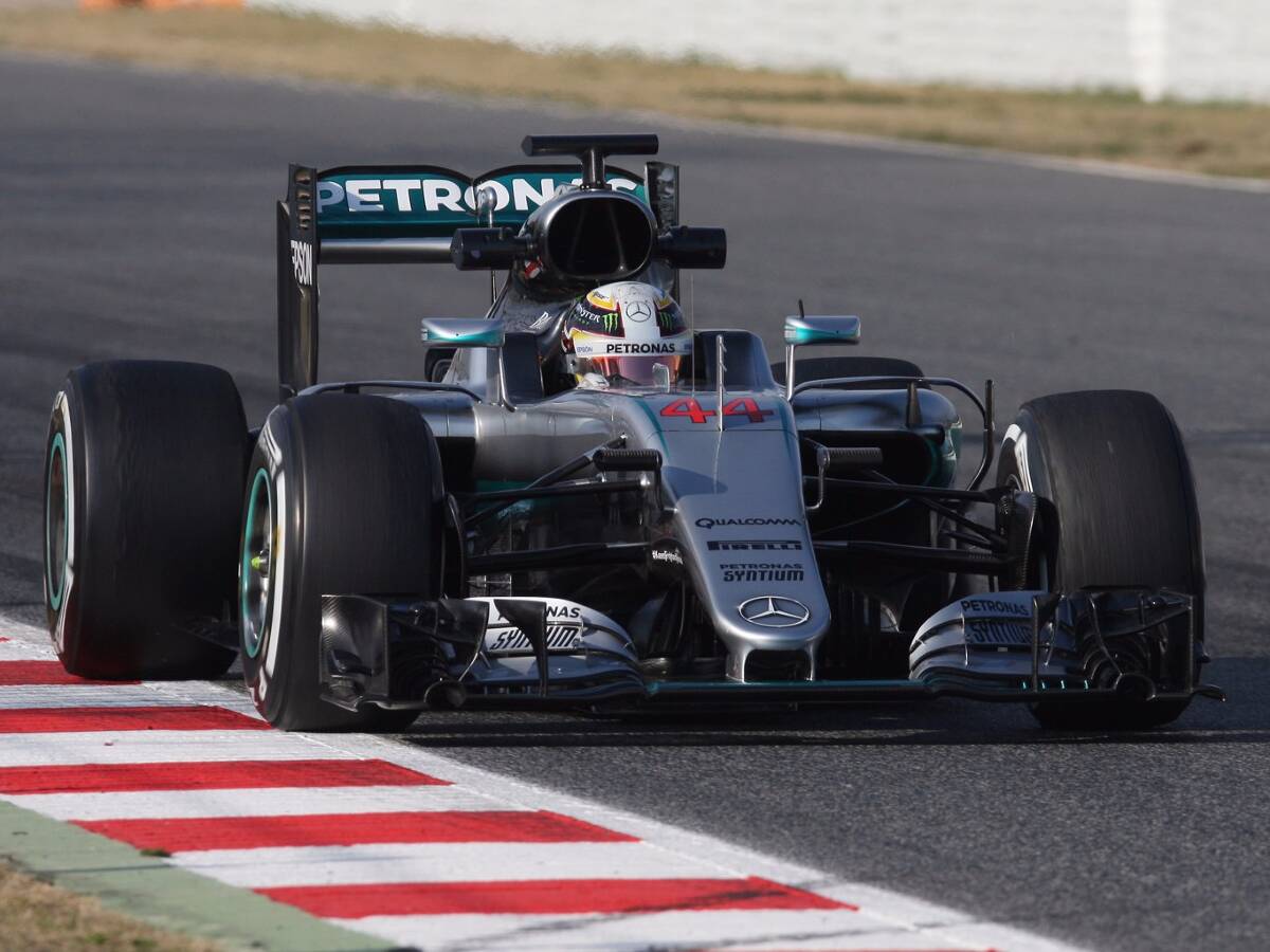 Foto zur News: Lewis Hamilton und der "verrückte" Mercedes-Testplan