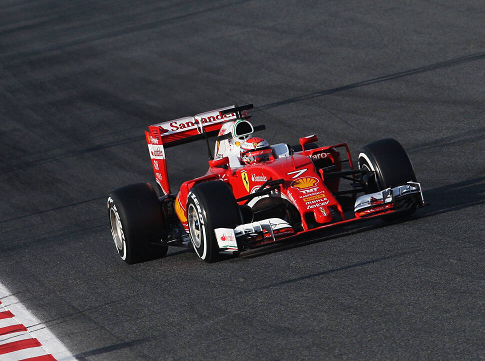 Foto zur News: Formel-1-Tests Barcelona: Ferrari auch mit Räikkönen vorne