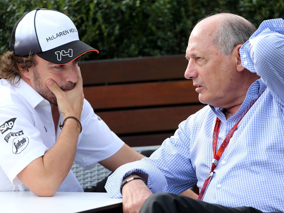 Foto zur News: McLaren-Piloten kritisieren Chassis: "Sind weit weg"