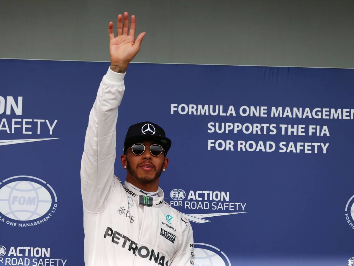 Foto zur News: Formel 1 Australien 2016: Pole-Position für Lewis Hamilton
