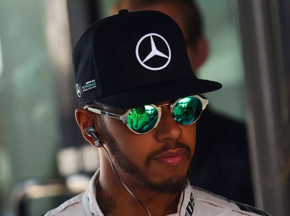 Lewis Hamilton Foto zur News: Hamilton: "Neue Regeln sorgen nicht für besseres Racing"