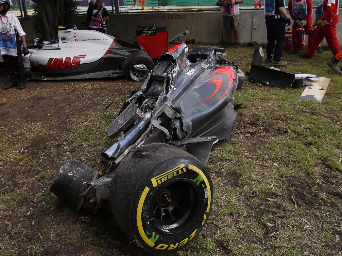 Foto zur News: FIA veröffentlicht Datenmaterial: Der Alonso-Unfall analysiert