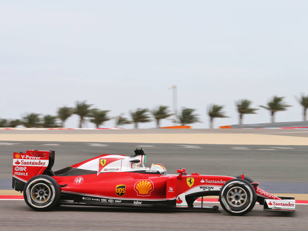 Foto zur News: Formel 1 Bahrain 2016: Ferrari schlägt vor Qualifying zurück