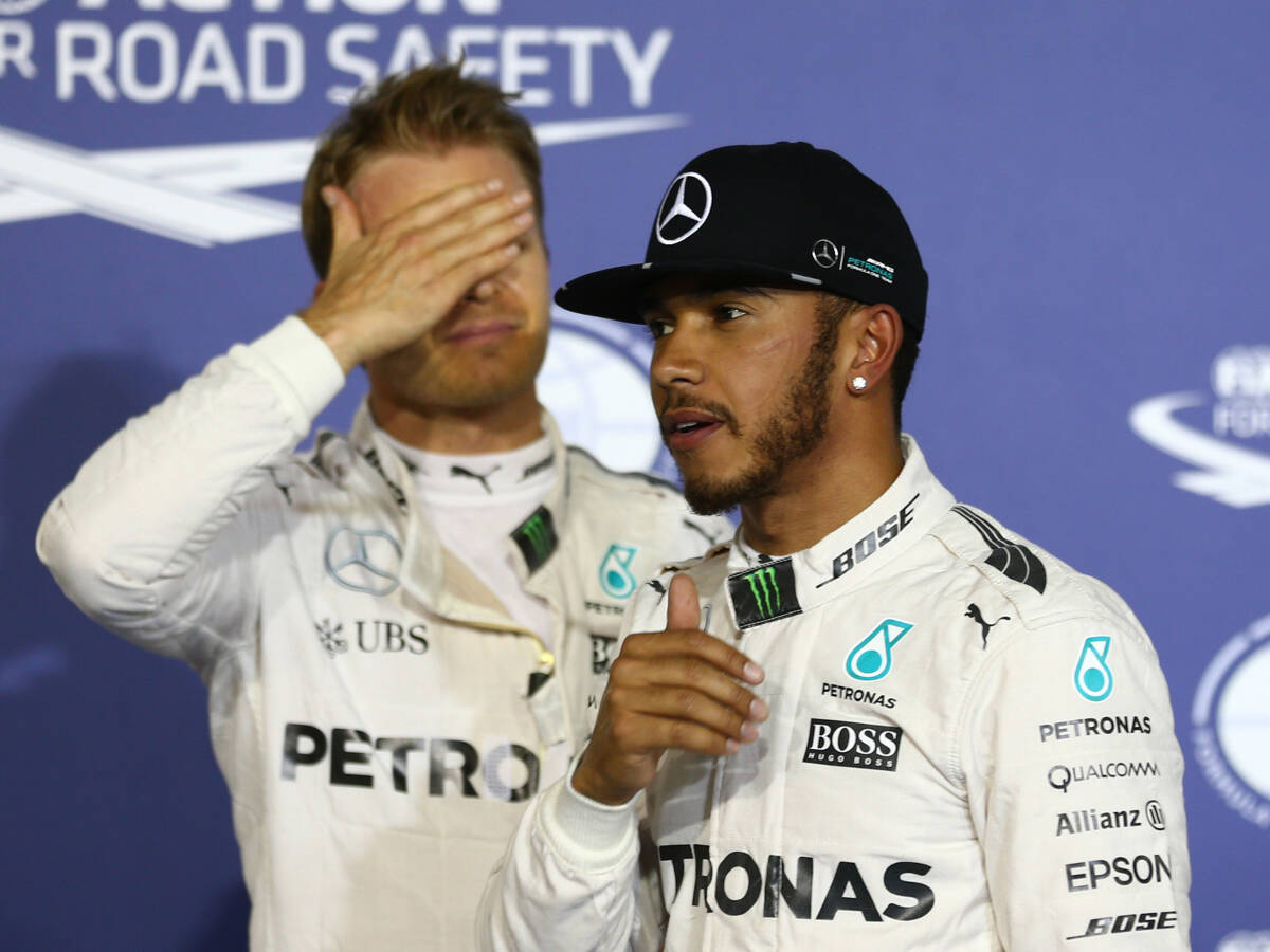 Foto zur News: Formel 1 Bahrain 2016: Hamilton schlägt Rosberg im Pole-Duell
