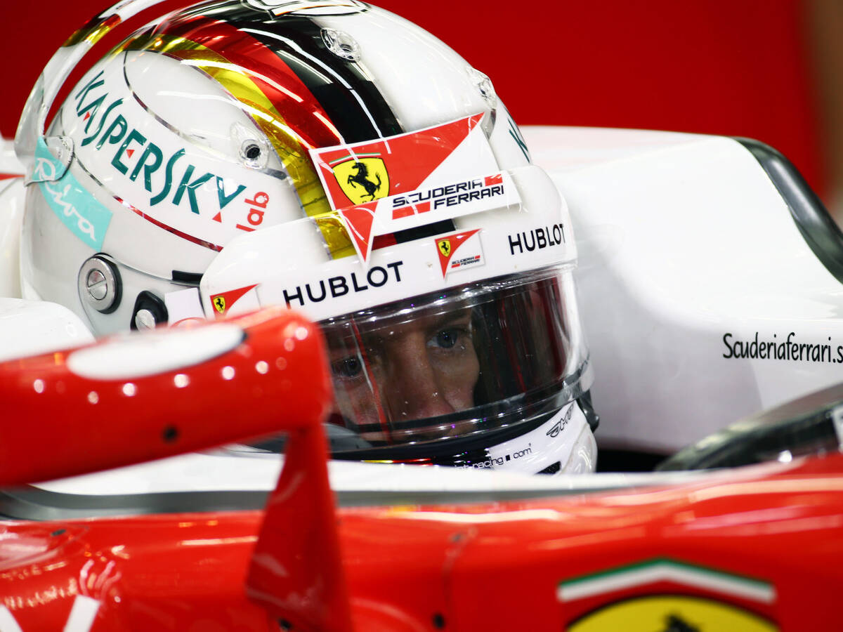 Foto zur News: Vettel in Lauerstellung: Platzierung stimmt, Abstand nicht