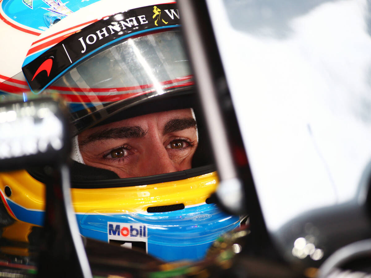 Foto zur News: Fernando Alonsos schmerzhaftes Comeback: "Tut noch weh"