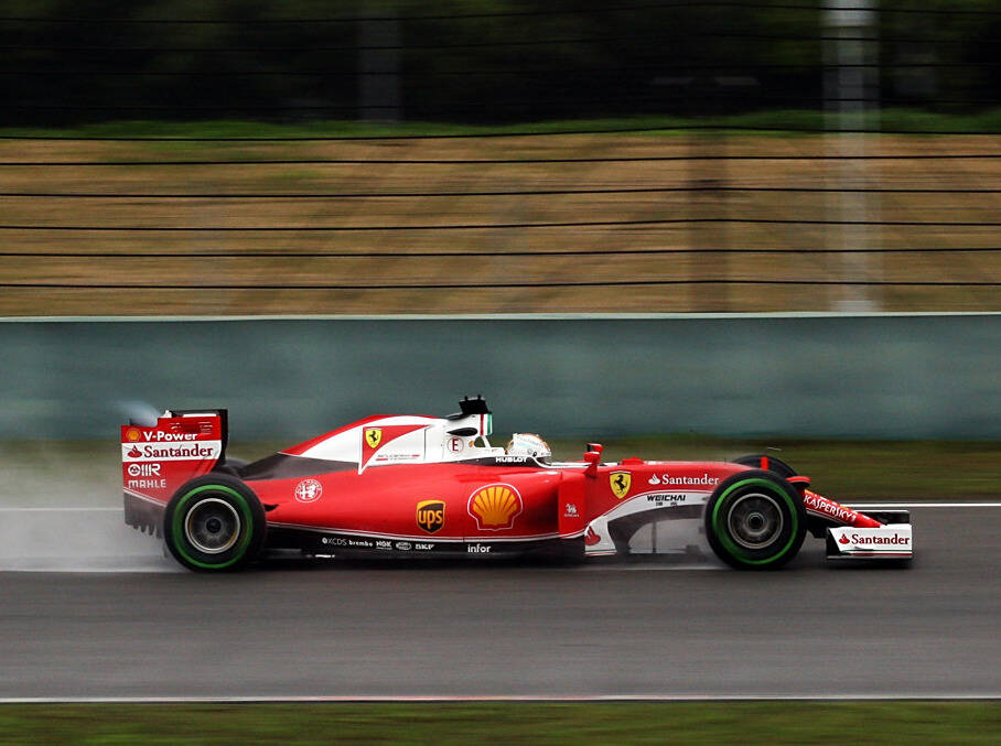 Foto zur News: "Mehr nicht verdient": Vettel und Räikkönen selbstkritisch