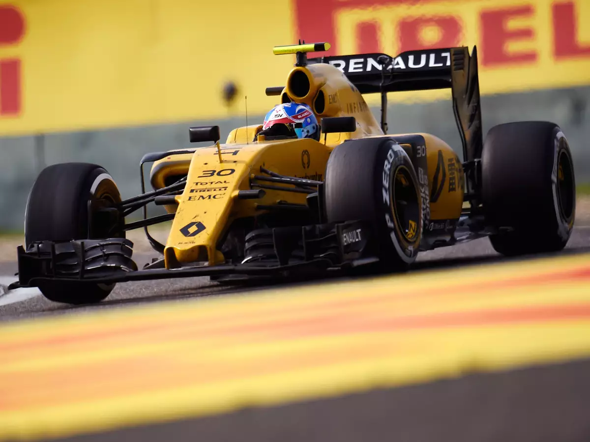 Foto zur News: Desaster für Renault: Magnussen nur 17., Palmer Letzter