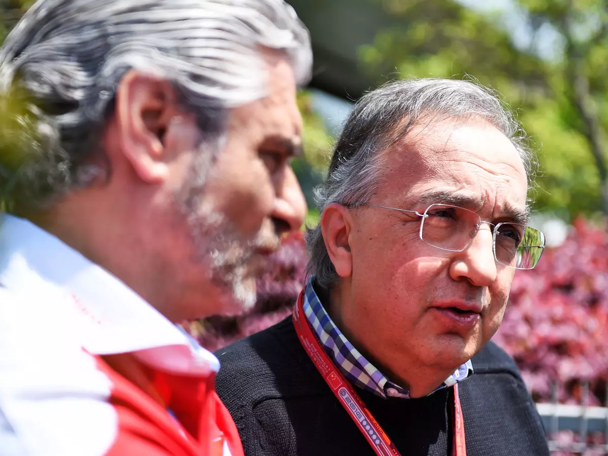 Maurizio Arrivabene, Sergio Marchionne Foto zur News: "Die Uhr tickt": Ferrari-Präsident macht Vettel Feuer