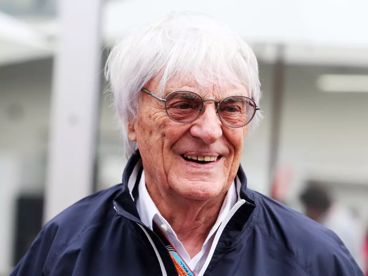 Foto zur News: Bernie Ecclestone beim großen Postraub: Stimmt's wirklich?