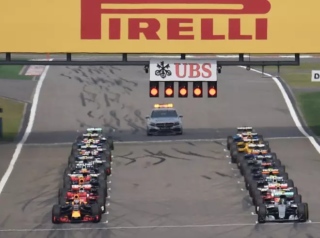 Nico Rosberg Foto zur News: Formel-1-Autos 2017: In der Startphase wie ein LKW?