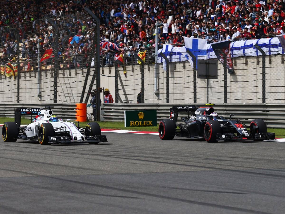 Foto zur News: Jenson Button tadelt McLaren: "Auto ist auch nicht das beste"
