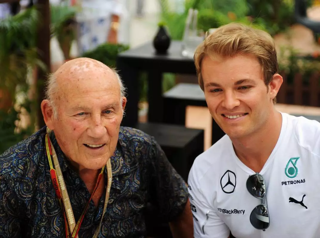 Stirling Moss und Nico Rosberg Foto zur News: Überraschender WM-Tipp: Stirling Moss setzt auf Vettel