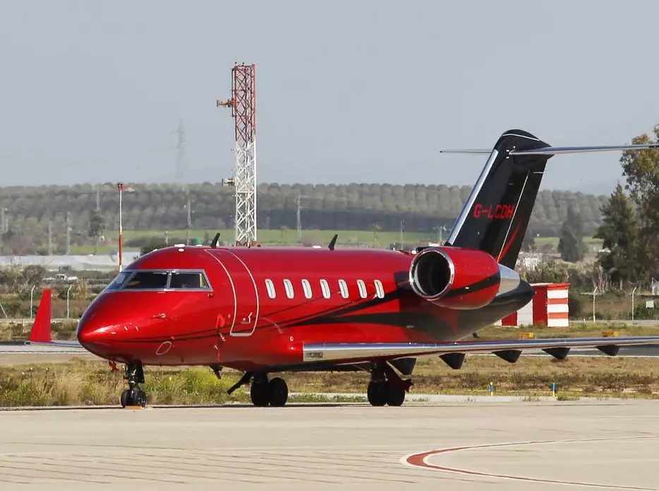 Foto zur News: 37.542 Euro für Privatjet: So rettete Mercedes Lewis Hamilton