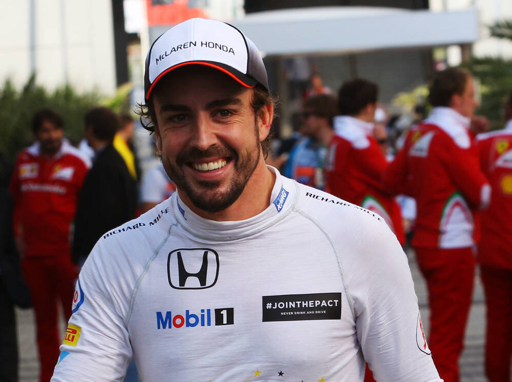 Foto zur News: Neue Teile in Barcelona: Fernando Alonso glaubt an Podium