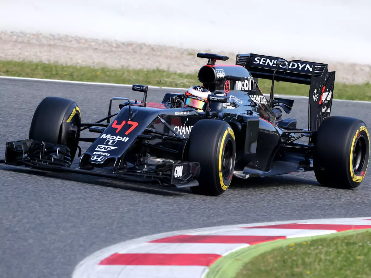Stoffel Vandoorne Foto zur News: Stoffel Vandoorne: McLaren schon viel besser als in Bahrain
