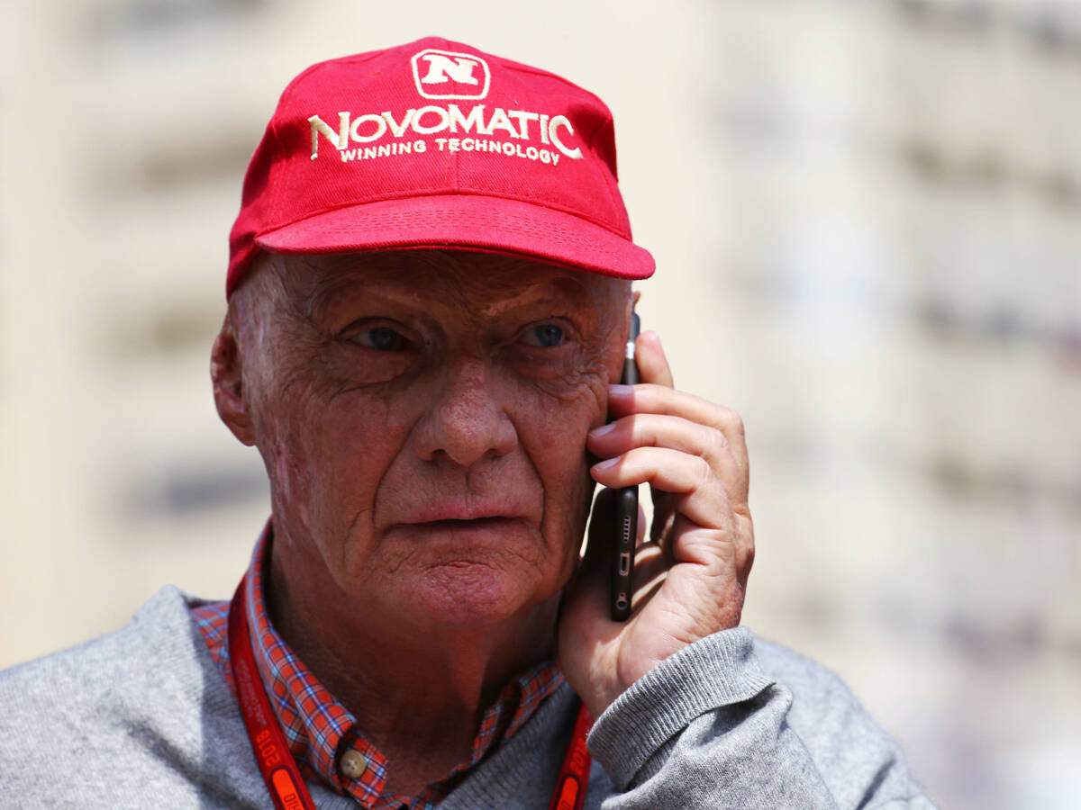 Foto zur News: Niki Lauda: Vertrag mit Mercedes läuft Ende 2017 aus