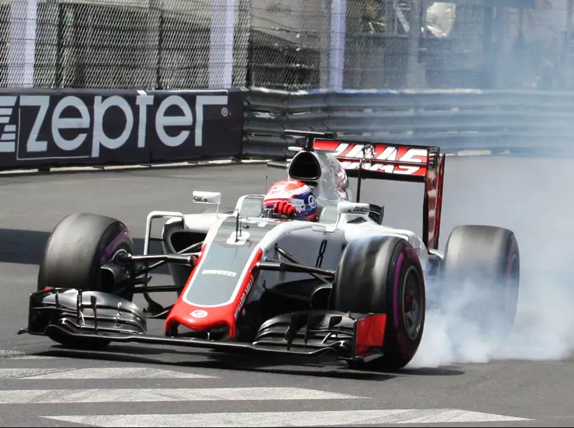 Foto zur News: Monaco: Romain Grosjean ärgert sich über Ferrari